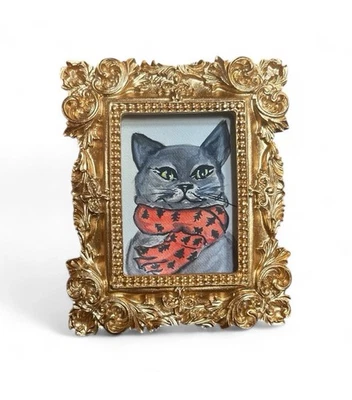 Gato Negro con Bufanda Roja impresión artística en miniatura en marco dorado ornamentado Foto 1 de 3
