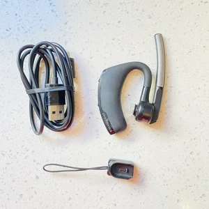 Plantronics Voyager Legend Noise Cancelling Bluetooth Headset and charging cable - Picture 1 of 18