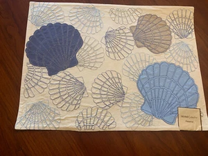 Home Studio Set of 2 Natural Shells Scallop Rectangle Placemats New 19” x 14” - Picture 1 of 3
