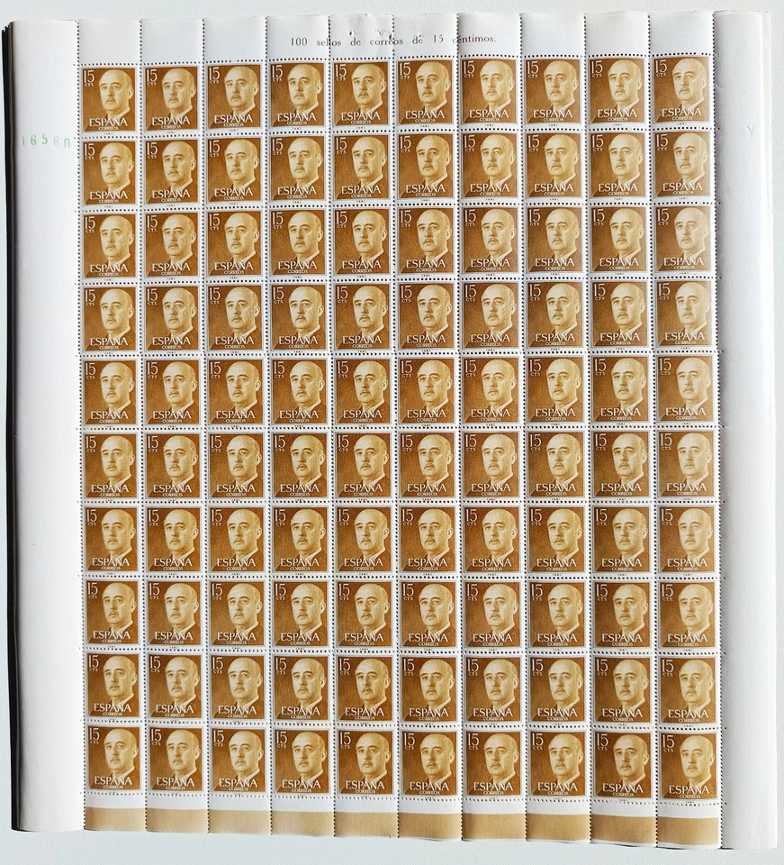 España Pliego de 100 Sellos Edifil 1.144.  General Franco. - Imagen 1 de 2
