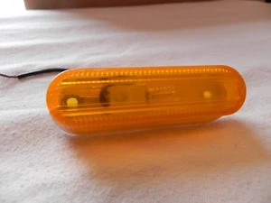 Amber Running Light with Bulb - Picture 1 of 3