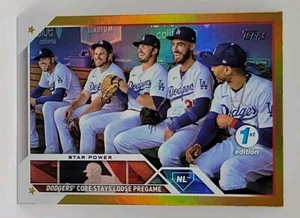 Carta combinata Topps Serie 1 1a edizione 2023 Mookie Betts Dodgers Gold Foil - Foto 1 di 2