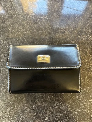 DKNY Women’s Wallet Black Tri Fold Leather Card/Money Holder - Image 1 of 4