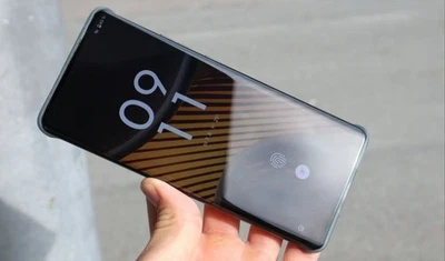 Motorola Edge 50 Ultra 1 TB. FOREST GRAY - Image 1 of 4