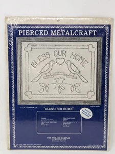 Traforato Metalcraft By The Village Sampler Benedici la nostra casa 11x14" / Vintage 1983 - Foto 1 di 4