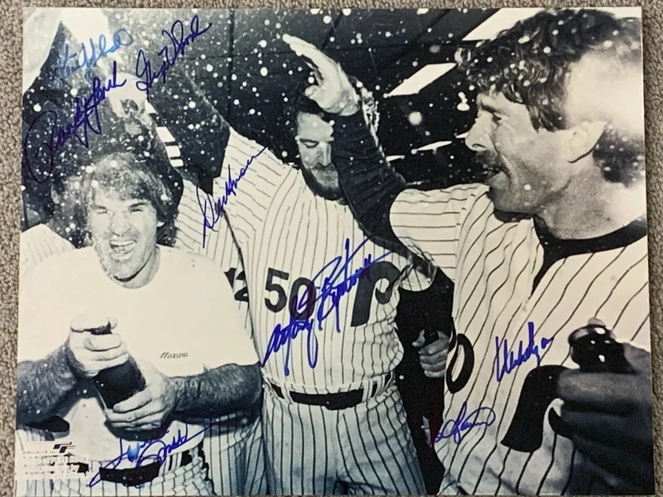 1980 PHILADELPHIA PHILLIES WORLD SERIES 8 SIGNED AUTO 11x14 ROSE SCHMIDT - Image 1 of 1