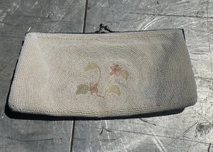 Vintage Perlen Handtasche, weiß rosa geblümt, Top Zustand Clutch, Snap - Bild 1 von 4