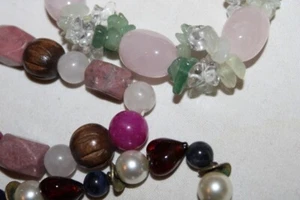 3 schöne Modeschmuck Armbänder - Edelsteine / Glas (60) - Bild 1 von 5