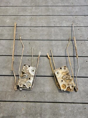 Ford Mustang Cougar 1971 1972 1973 conjunto de pestillo de puerta izquierda+derecha todas las barras incluidas Foto 1 de 4