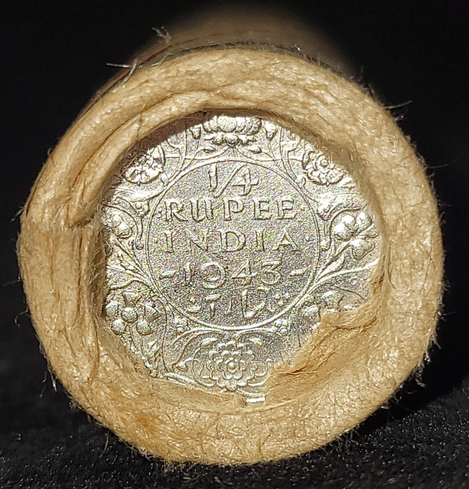 ESTATE!! UNSEARCHED!! Wheat Cent Roll With Old Silver Coin & BU Wheat Tails Ends - Image 1 of 3