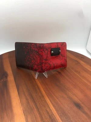 Cartera roja Christian Lou Boutin bi plegable Foto 1 de 4