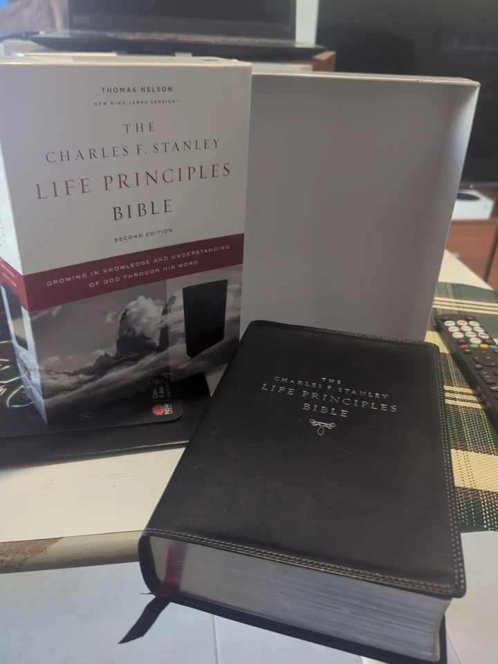 The NKJV Charles F. Stanley Life Principles Bible Comfort Print by Thomas Nelson - image 1 of 4