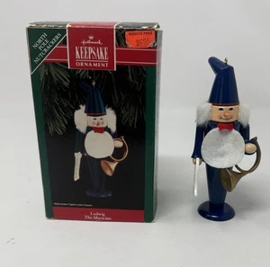 Adorno Hallmark Keepsake ~ Ludwig ~ El Músico ~ Cascanueces del Polo Norte ~ Fecha 1992 - Imagen 1 de 3