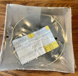 One (1) 1989-1990 Chrysler New Yorker 14" Wire Wheel Cover Center Cap 4284921 - Picture 1 of 7