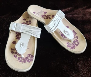 Sandali in vera pelle CUSHE Manuka con punta a righe misura: UK8/US10/EUR41 - Foto 1 di 6