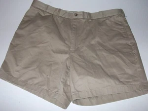 LANDS' END TRADITIONAL FIT BEIGE KHAKI CHINO SHORTS MENS SIZE 38 - Picture 1 of 3