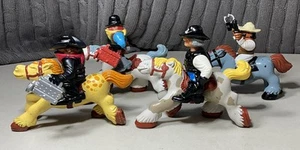 Vintage Fisher-Price Great Adventures Posse & Outlaws 4 Pferde & Reiter - Bild 1 von 10