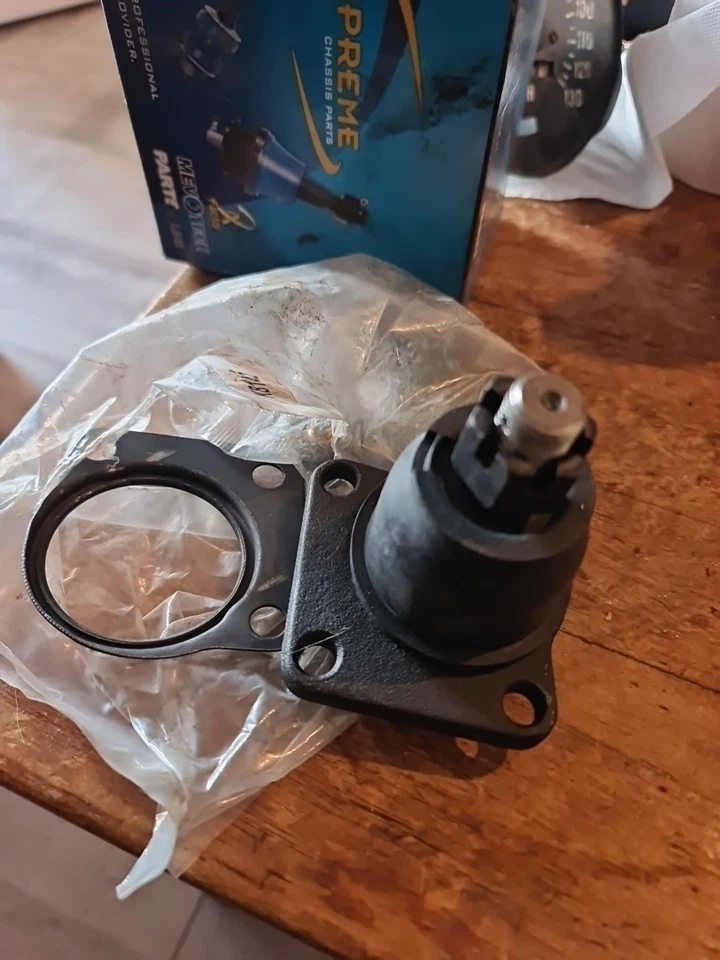 Ball Joint Ford Mustang 1965 mevotech MK8142 - Image 1 of 3