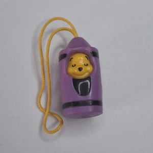 Winnie The Pooh Peek-A-Pooh Series 15 Crayon Pooh Phone Charm Disney - Imagen 1 de 2