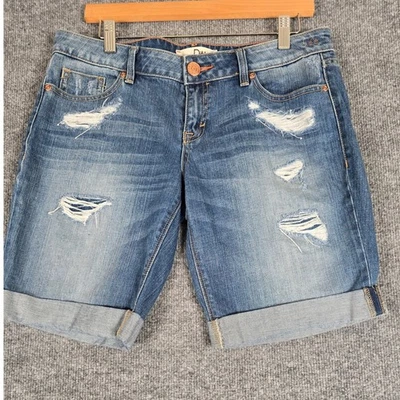 Bermudas de mezclilla desgastadas para mujer Ditto talla 28 tiro bajo con puños Foto 1 de 4