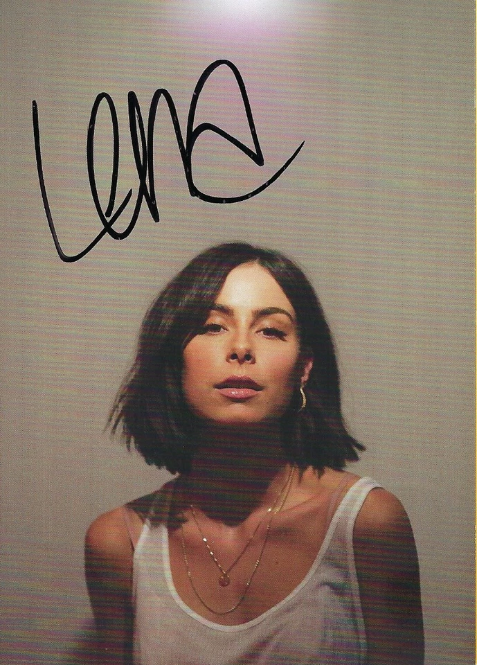Lena Meyer Landrut - Autogrammkarte  - original unterschrieben - Bild 1 von 1