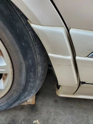 1998-1999-2000-2001-2002 LINCOLN CONTINENTAL RIGHT REAR MOLDING HC - Image 1 of 2