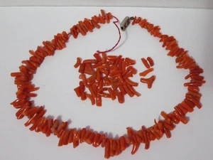 VINTAGE VERY SMALL ORANGE BRANCH CORAL NECKLACE FOR REPAIR - Picture 1 of 4