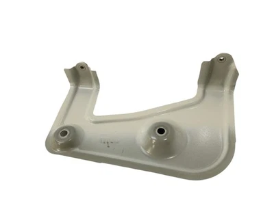 BMW OEM Front Right Fender Bracket 7418220 X5 G05 034784 - Image 1 of 4