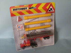 Matchbox Convoy Mack Pipe Truck Construction Red Blister Packed CS-60 170mm b - Picture 1 of 2