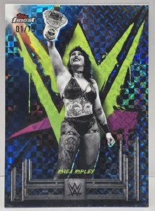 2025 Topps Finest WWE #160 Rhea Ripley Uncommon Blue Checkerboard Refractor 1/75 - Bild 1 von 2