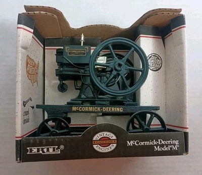 1917-37 IH McCormick-Deering Model M (1:6) Green Diecast Engine, Ertl #4351 Ki6 - Image 1 of 4
