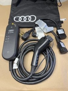 Audi RS Etron A3 Q4 Q5 EV Charger 120V 220V NEMA 5-15 14-50 Charging Cable OEM - Foto 1 di 5