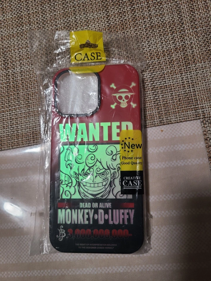 Capa iPhone Anime One Piece 3D Luffy para iPhone 14 Pro Max vermelha - Imagem 1 de 4