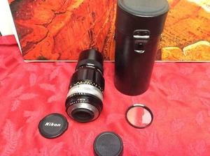 Nikon Nikkor-Q Auto 200mm 1:4, AI Enfoque Manual, con ambas tapas - Limpio y Transparente - Imagen 1 de 10