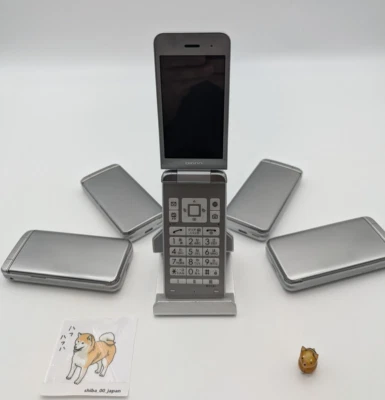 KYOCERA 902KC DIGNO KEITAI 3 Andoroid Flip Phone Silver UNLOCKED - Image 1 of 4