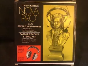 Vintage WORKING Realistic Nova Pro 8 Ohm Stereo Headphones - Picture 1 of 7