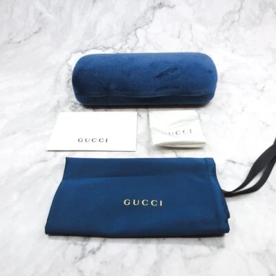 Gafas de sol Gucci estuche rígido de terciopelo azul con cubierta Foto 1 de 4