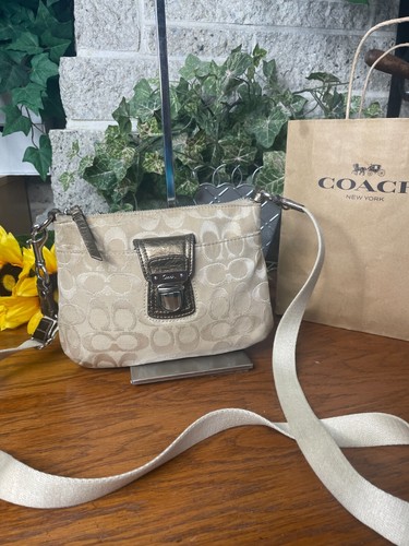 BORSA A TRACOLLA COACH SIGNATURE POPPY SWINGPACK 47018 BORSA A TRACOLLA BORSA A TRACOLLA