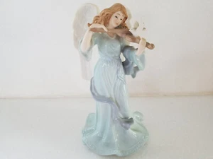 Classic Treasures Musikalischer Porzellan Engel mit Geige & Taube spielt "Erster Noel" - Bild 1 von 9