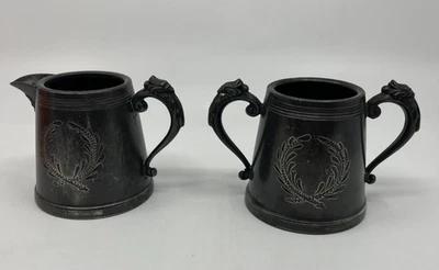 Antiguo juego de crema y azúcar J. Rogers Silver Co. - corona de laurel grabada - ornamentado Foto 1 de 4