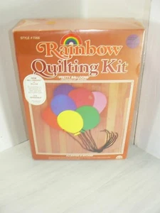 REGENBOGEN-STEPPSET HÜBSCHE LUFTBALLONS ENTWORFEN VON JEANNIE NEUES WANDBEHANG KISSEN - Bild 1 von 9