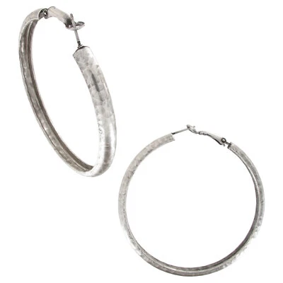 Pendientes de aro grandes martillados Ky & Co 2 3/8" hechos en EE. UU. - tono buey plateado Foto 1 de 4