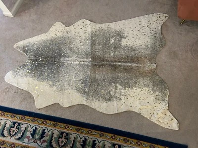 Alfombras de área 0.13"X78"X60" pelo bajo limpio animal estampado peltre/dorado Foto 1 de 4