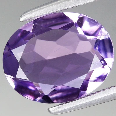 10.1x8mm Oval Natural 1.89ct t.w Untreated Purple Amethyst, Uruguay - Image 1 of 4