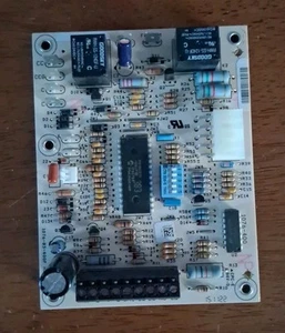 Water-Furnace Circuit Control Board 1076-83-400F 17P52901 - Bild 1 von 2