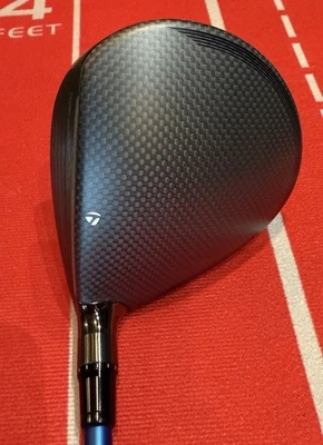 New TaylorMade Qi35 Fairway Wood, 16.5 HL with Upgraded Ventus Blue 7X Velocore+ - Image 1 of 4