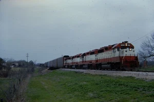 BN BURLINGTON NORTHERN 3058 CARROLLTON TX 1981 KODACHROME TRAIN SLIDE - Picture 1 of 1