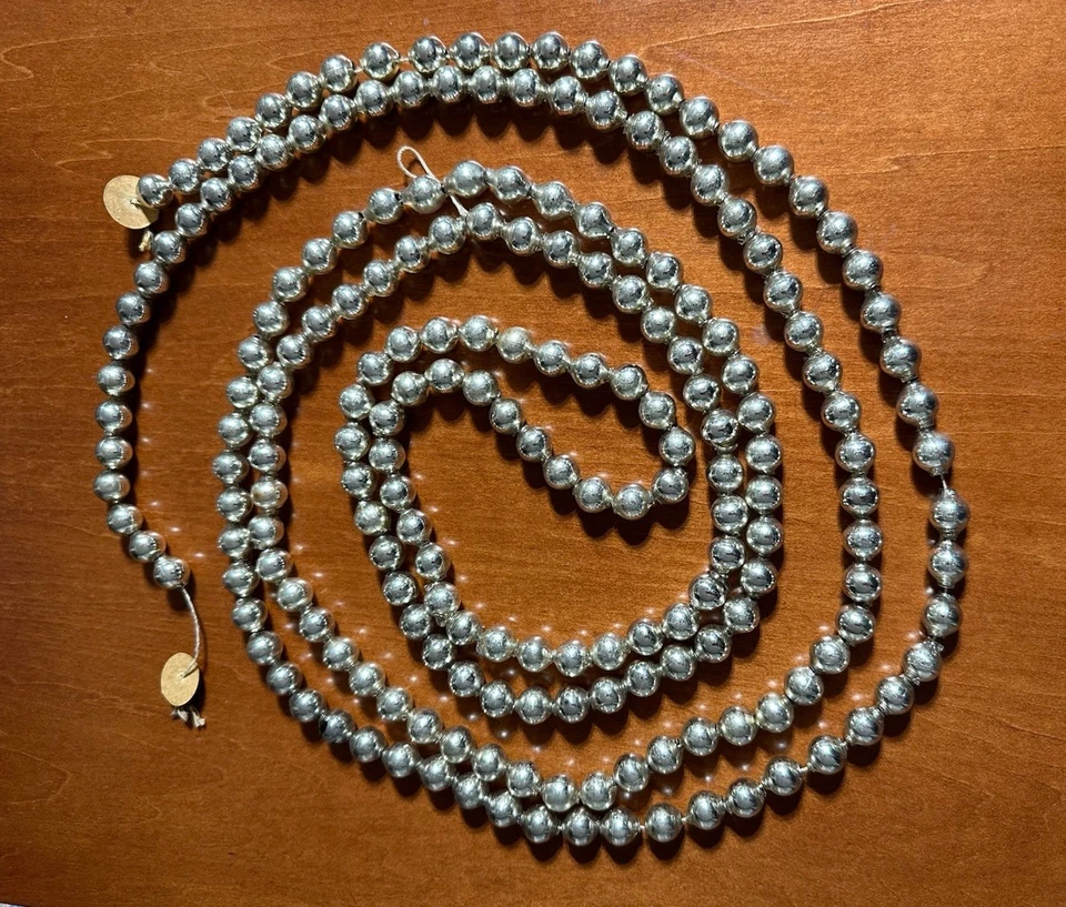 "Guirnalda de Navidad más grande de vidrio mercurio plateado vintage con una sola cuenta 90"" algunas rotas" Foto 1 de 4