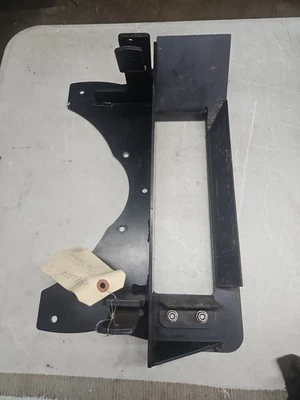 Адаптер сварки Ferris 52ICD OEM деталь #5408253 замененный #5302764YP(106) - Изображение 1 из 2