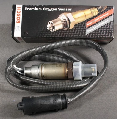 Bosch OEM Oxygen Sensor 15109 - New in Box - Image 1 of 3